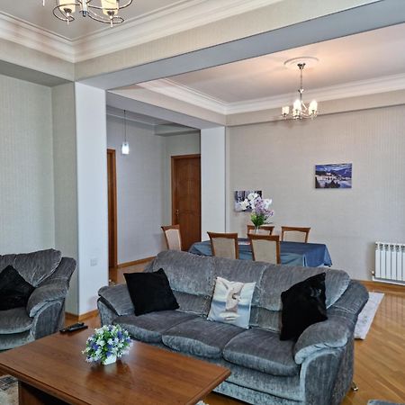 Mayden Family Apartment Baku Extérieur photo